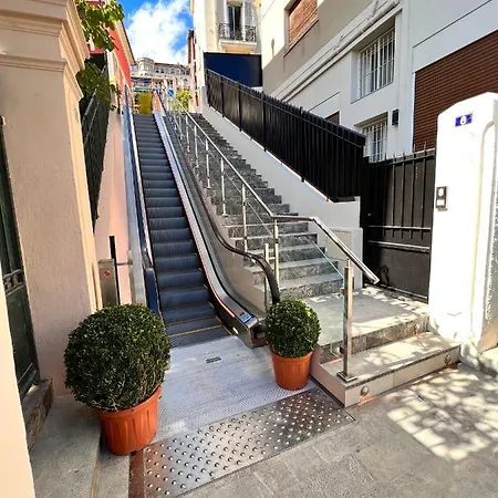 Loft Chic Et Moderne, Déco Industrielle Beausoleil